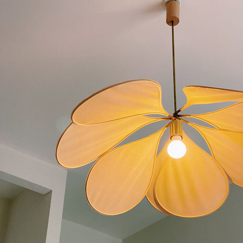 Lámpara colgante bohemia de tela y madera