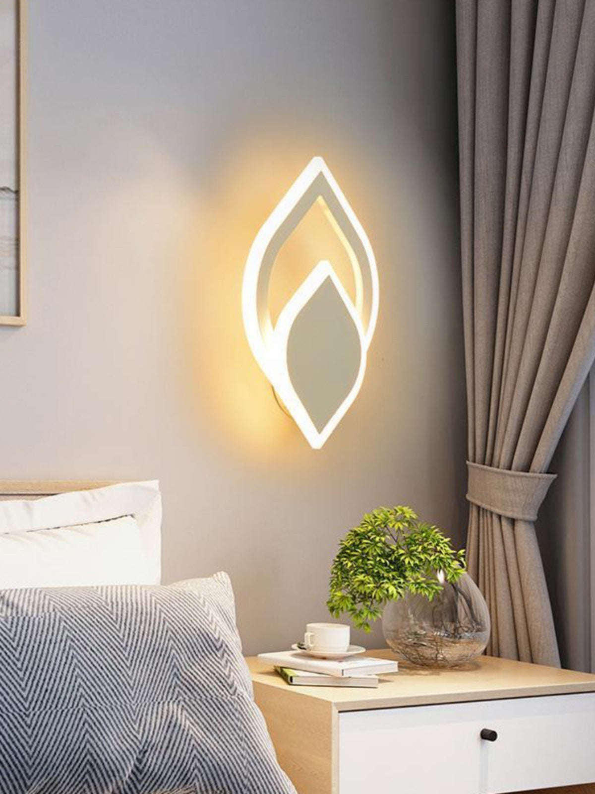 LED Heart-shaped Wall Lamp - Bedroom Living Room Light