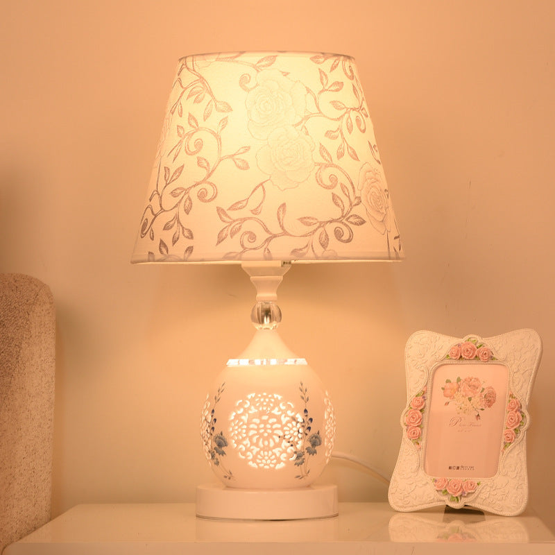 Living Room Study Personality Creative Romantic Dimming Lamp