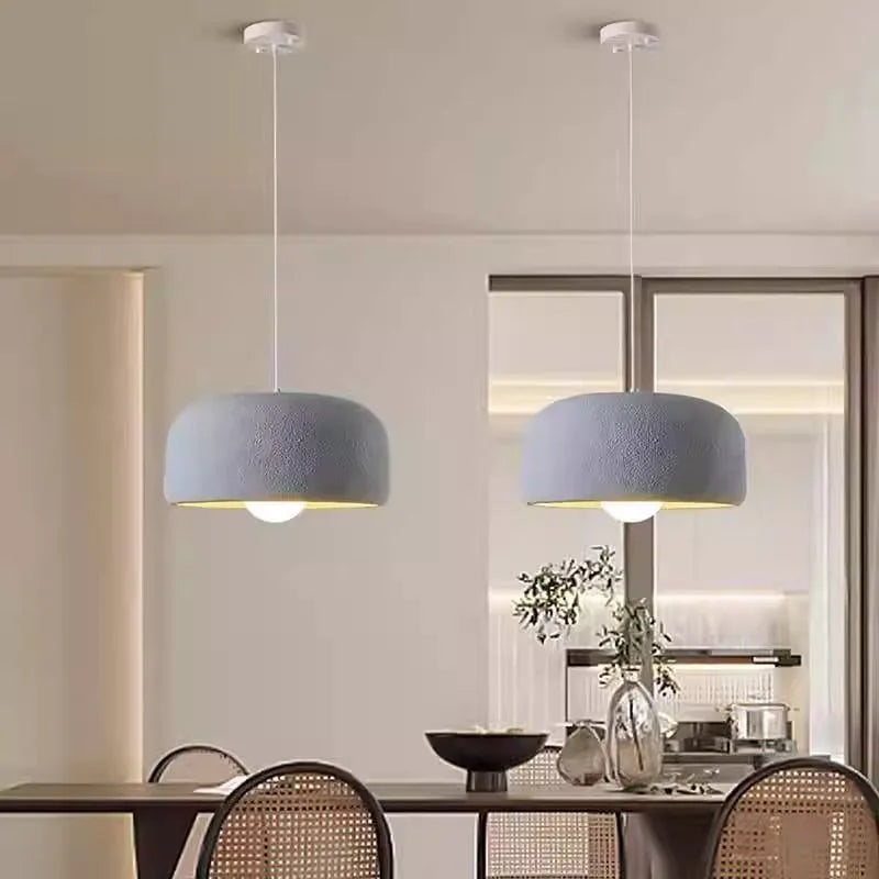 Lámpara Colgante Minimalista de Resina para Comedor
