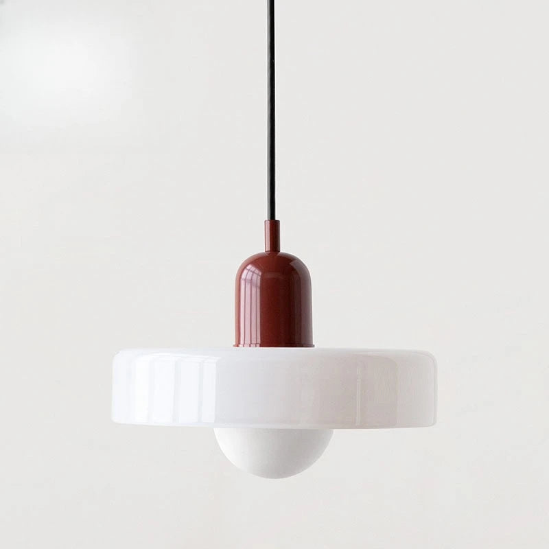 Lámpara colgante nórdica de cristal con pantalla metálica de color