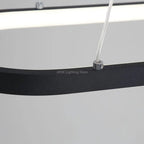 Lámpara colgante LED minimalista con diseño de tira ovalada