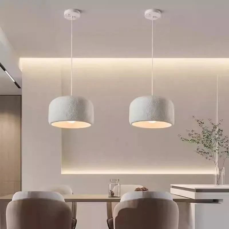 Lámpara Colgante Minimalista de Resina para Comedor
