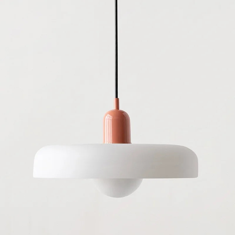 Lámpara colgante nórdica de cristal con pantalla metálica de color