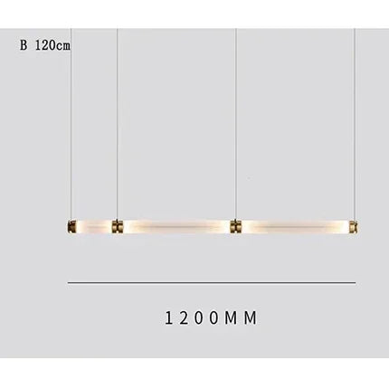 Lámpara colgante de cristal minimalista con detalles de latón