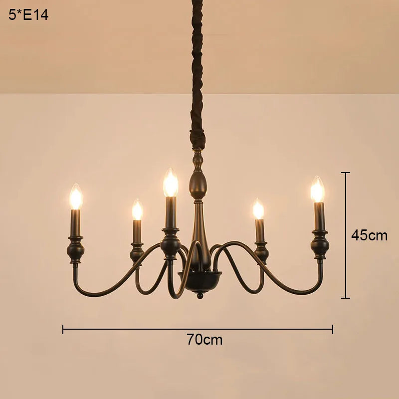 Candelabro de hierro negro con detalles de cristal