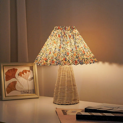 Night Light Pleated Table Lamp Decoration Retro Bedroom Bedside Lamp High-grade Atmosphere