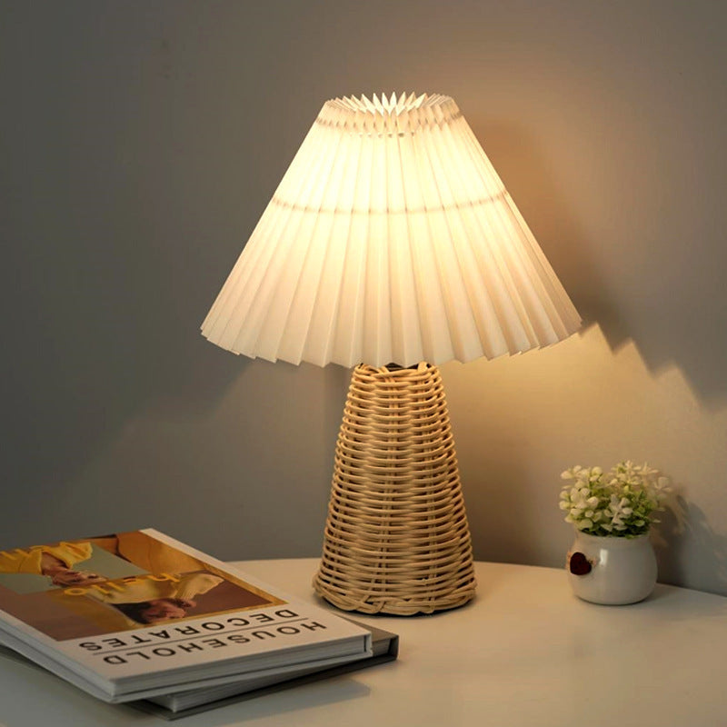 Night Light Pleated Table Lamp Decoration Retro Bedroom Bedside Lamp High-grade Atmosphere